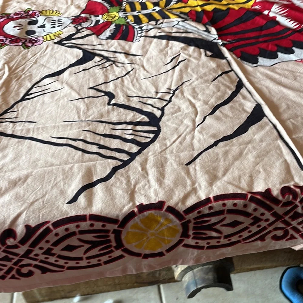 Dia Del Muerto Cotton Table Cloth , Bed or Wall Cover.NWOT